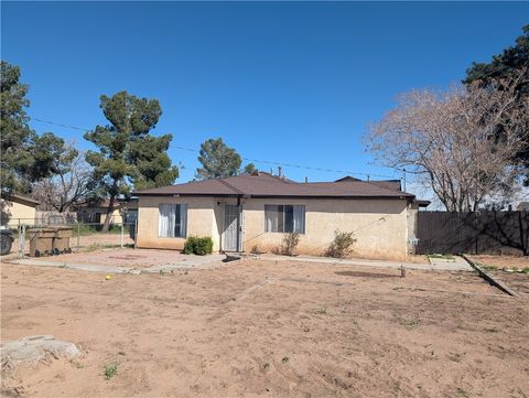 Photo of 11057 Balsam, Hesperia, CA 92345 (MLS # SB26054919)