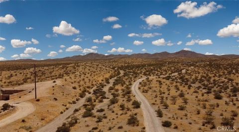 Photo of 27 Oleander Street, Oro Grande, CA 92368 (MLS # HD26087346)