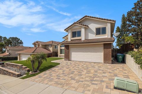 9462 Pipilo Street San Diego CA 92129