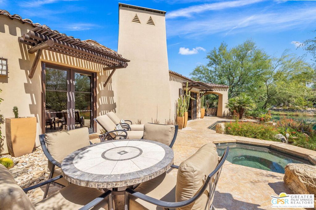 48387 Old Stone Trail