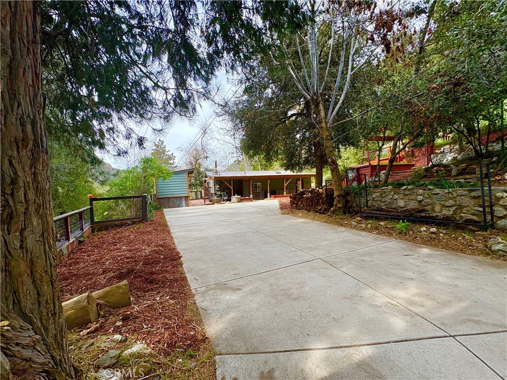 36750 Hilltop