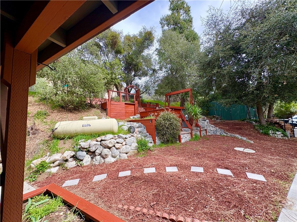 36750 Hilltop