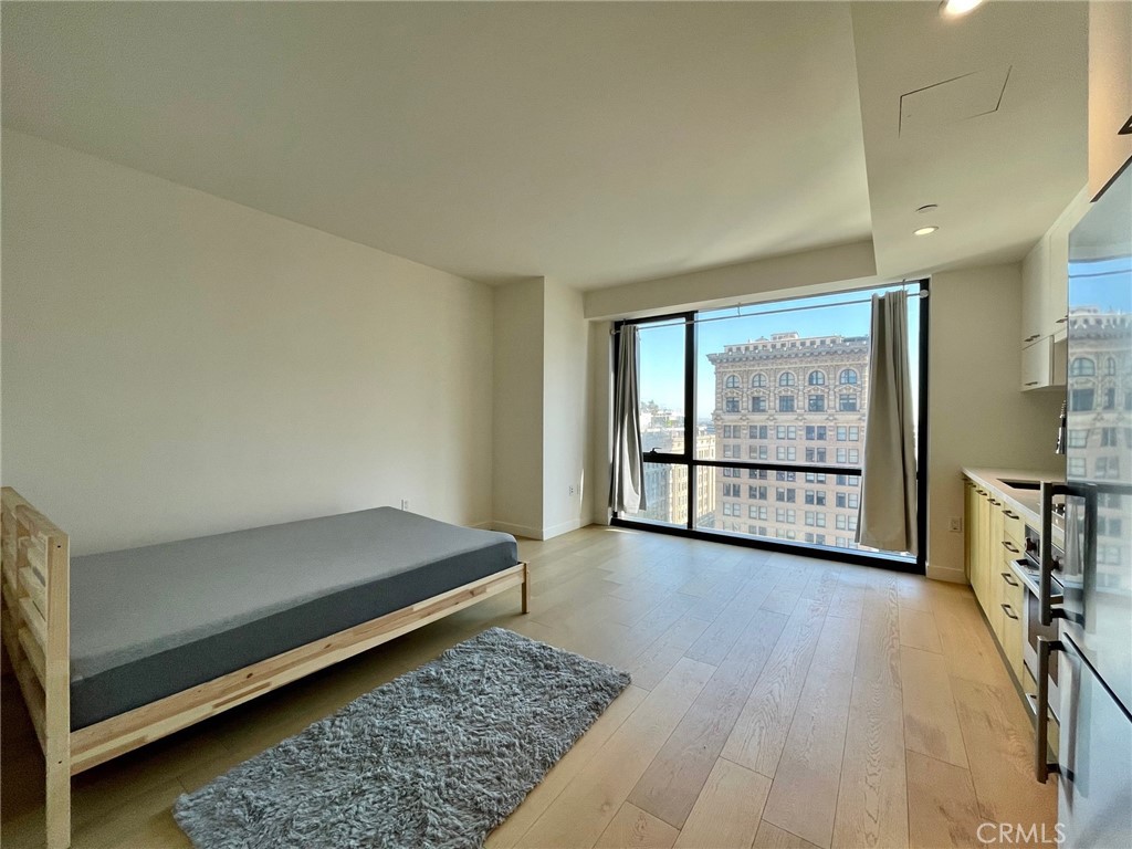 400 S Broadway 1202