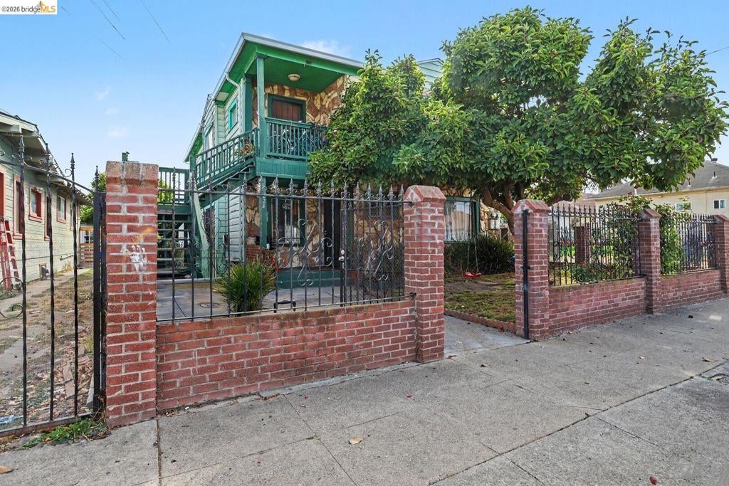 222 4th ST