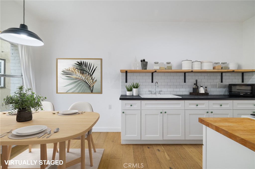 211 S Berendo Street 3