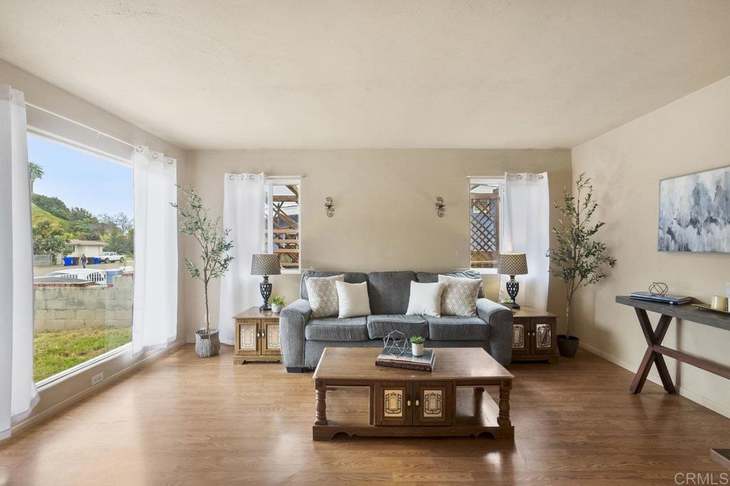 5566 Streamview Dr