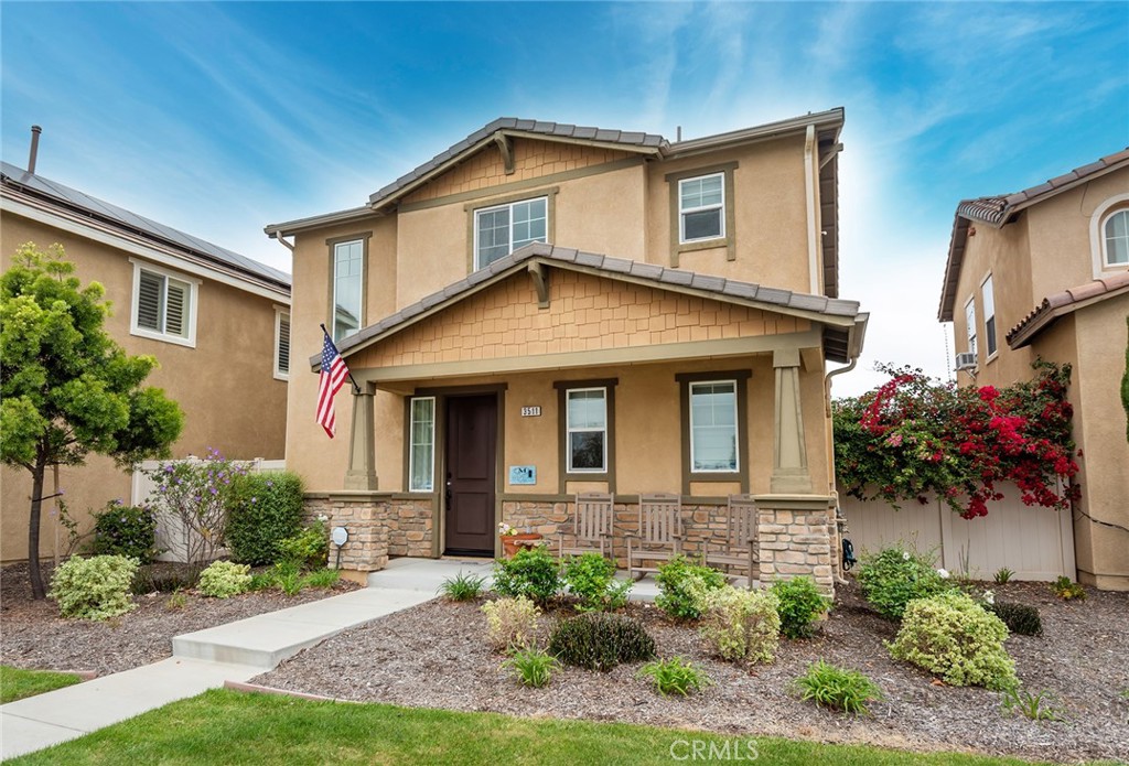 3511 Kings Canyon Drive