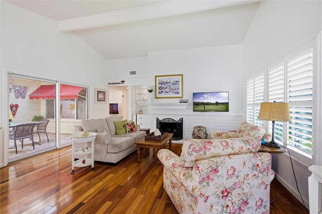 1228 Woodside Drive