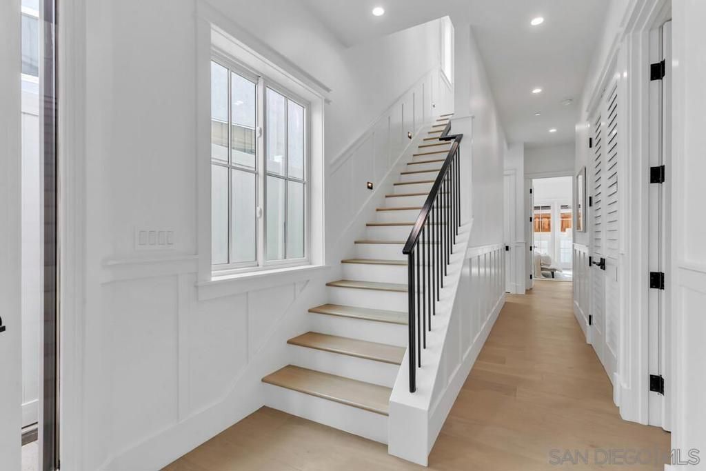 listing image 130722334173594821397