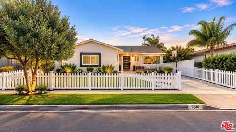 Photo of 3310 Onrado Street, Torrance, CA 90503 (MLS # 26987941)