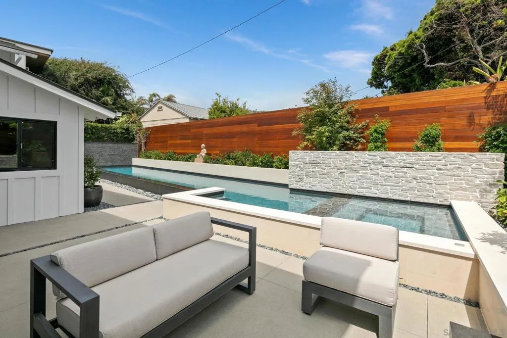 La Jolla, California 92037, United States, 5 Bedrooms Bedrooms, ,4 BathroomsBathrooms,Residential,Active,176214