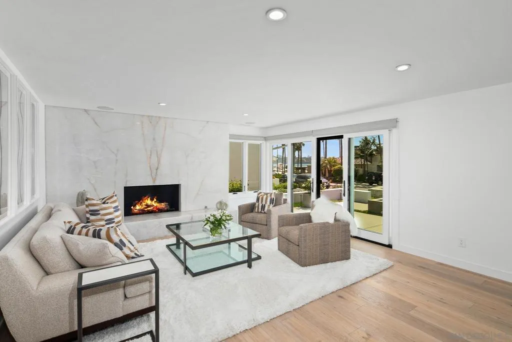 La Jolla, California 92037, United States, 5 Bedrooms Bedrooms, ,4 BathroomsBathrooms,Residential,Active,176214