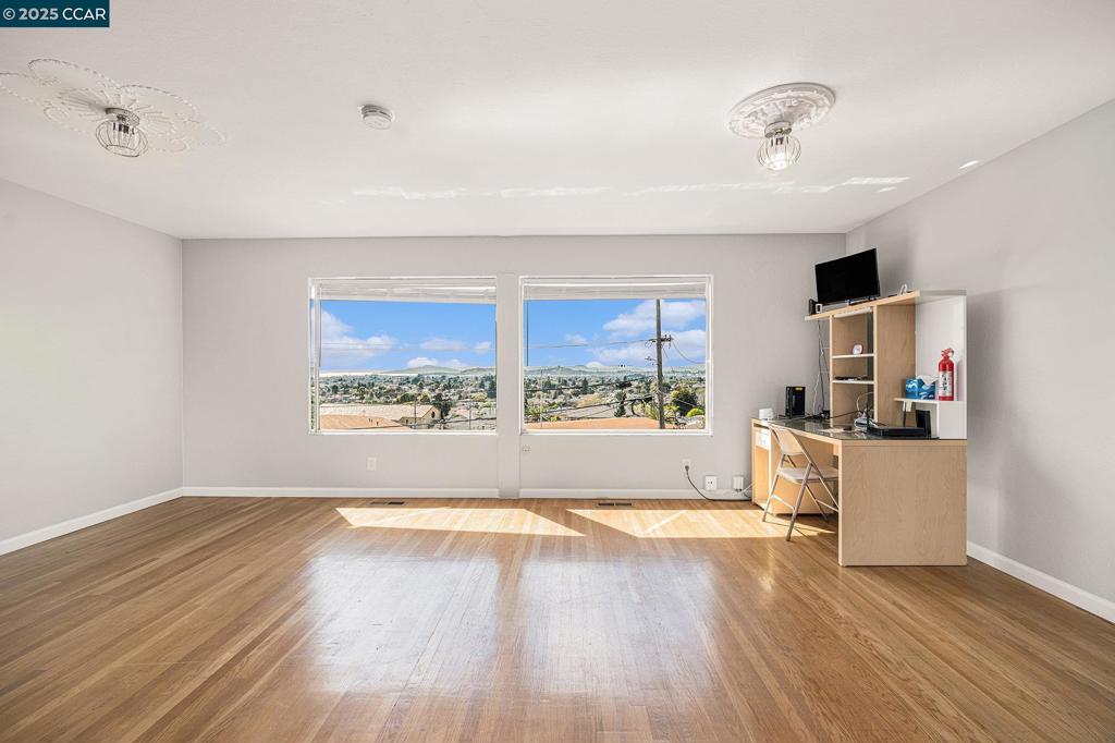 TEWKSBURY HGTS - Residential