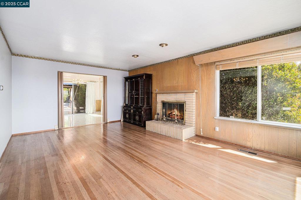 TEWKSBURY HGTS - Residential