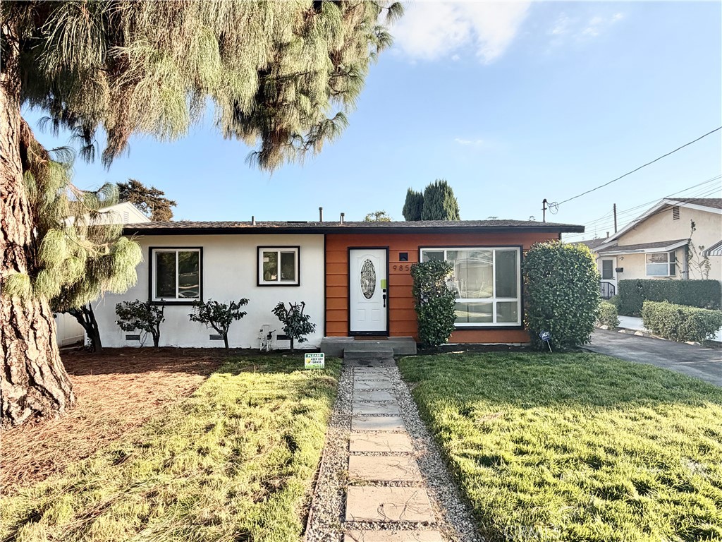 Welcome to this beautifully renovated home located in the desirable Temple City School District. The property offers the privacy of having the entire home to yourself on a quiet residential street, just a short walk to Temple City High School.
Conveniently situated near a local bus stop, markets, and CVS, the home is also close to the border of Arcadia and Temple City, providing easy access to shops, restaurants, and other amenities.
Inside, you’ll find a modern, newly updated interior designed with comfort and functionality in mind. The home includes a detached garage with two parking spaces and a driveway that allows for additional parking.