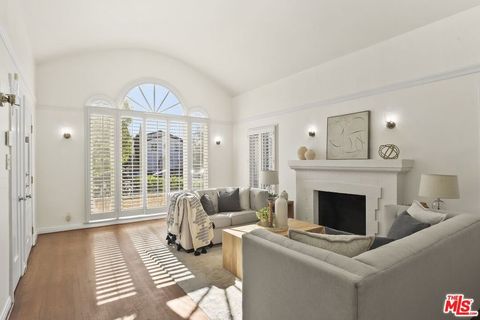 5761 W Olympic Boulevard Los Angeles CA 90036