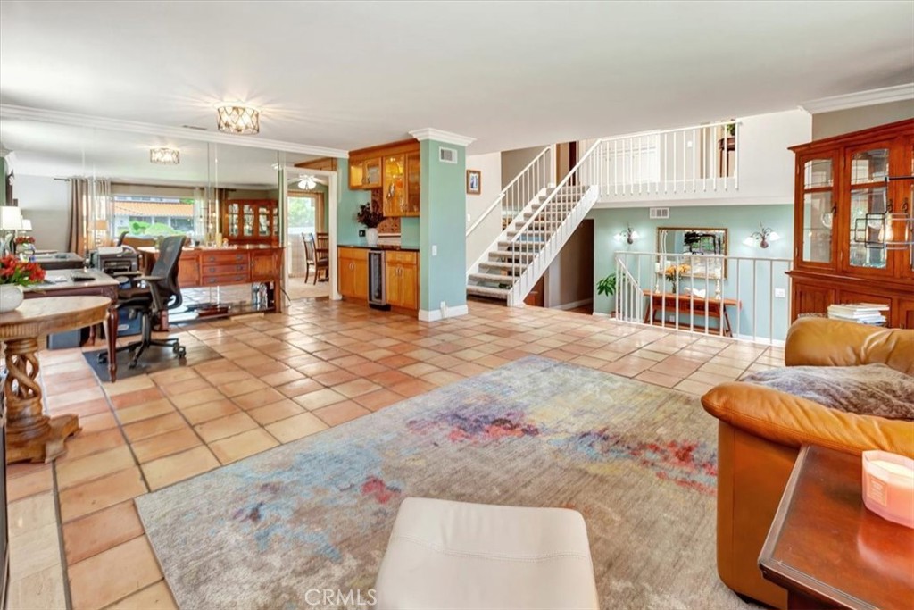 25412 Pacifica Avenue