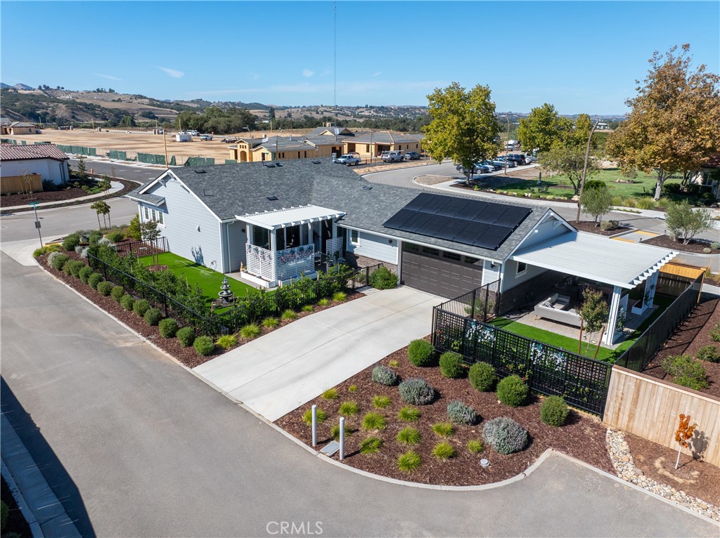 PROPERTIES 2182 Gamay Lane
