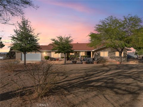 3996 Yucca Terrace Phelan CA 92371