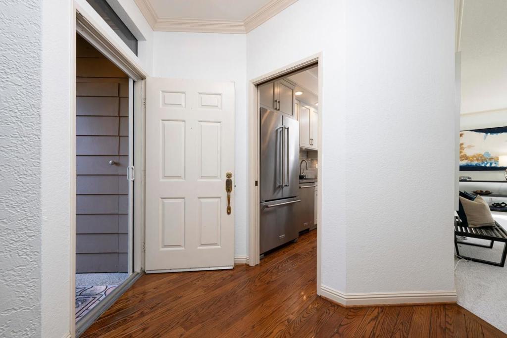 1139 Shoreline Drive