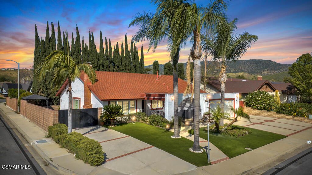 Photo of 5851 E Malton Avenue, Simi Valley, CA 93063 (MLS # 226001254)