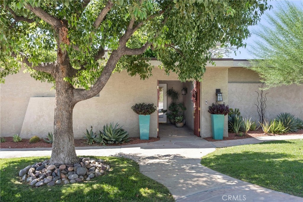 2621 N Mountain AVE, Claremont CA 91711