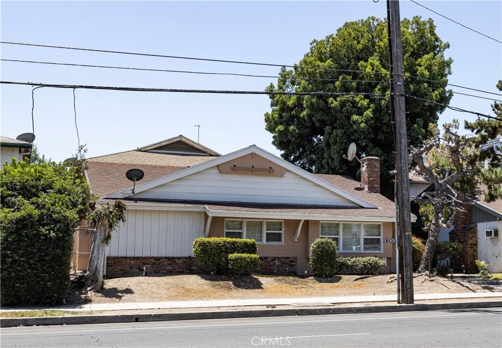 18032 Burbank Boulevard
