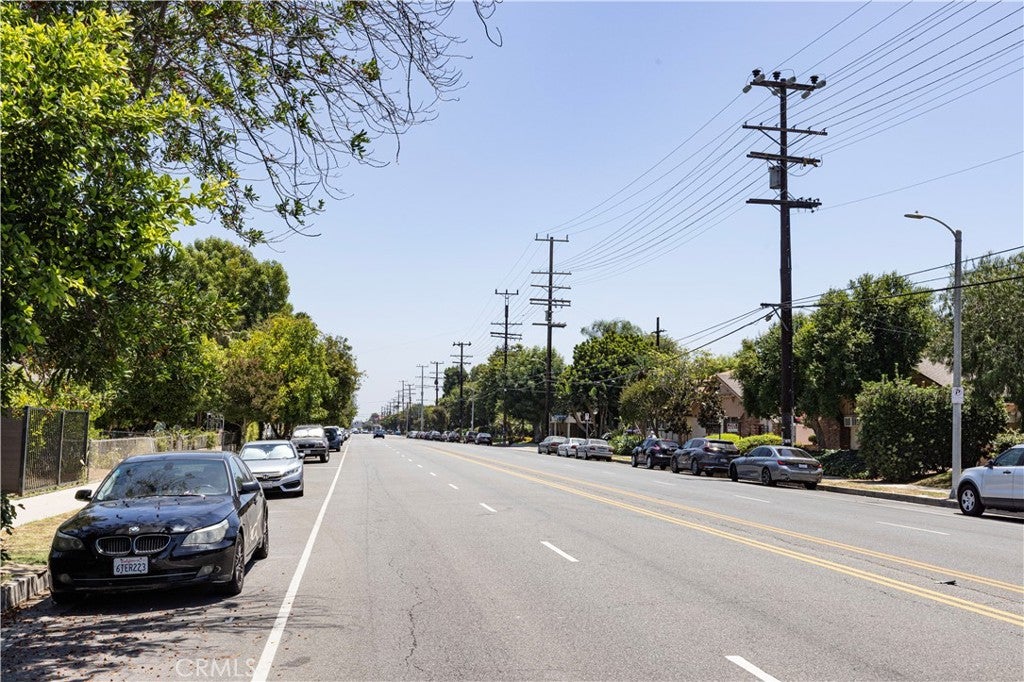 18032 Burbank Boulevard