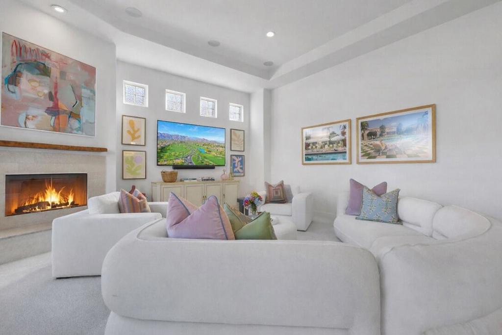 Mountain View CC - Residential