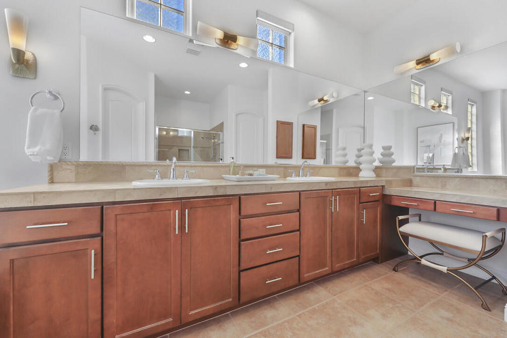 Mountain View CC - Residential