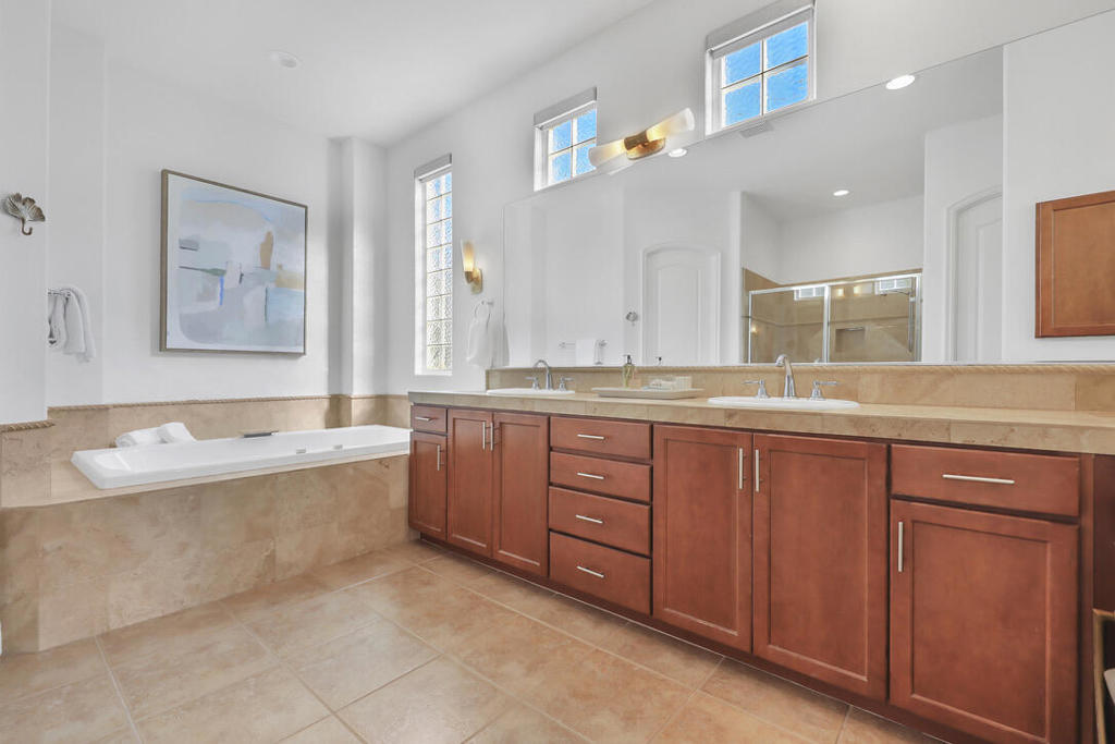 Mountain View CC - Residential