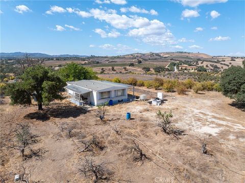 Tiny photo for 27 Wellsona Road, Paso Robles, CA 93446 (MLS # NS25221680)