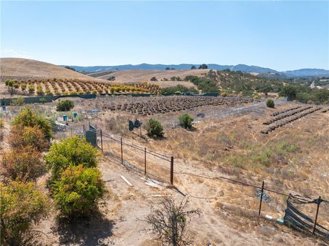 Tiny photo for 27 Wellsona Road, Paso Robles, CA 93446 (MLS # NS25221680)