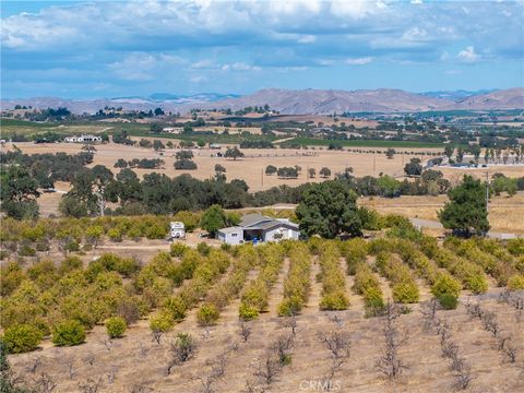 Tiny photo for 27 Wellsona Road, Paso Robles, CA 93446 (MLS # NS25221680)