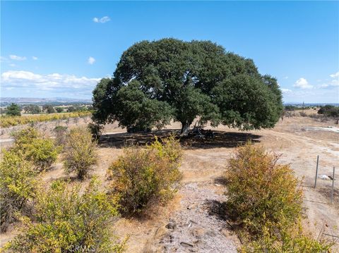 Tiny photo for 27 Wellsona Road, Paso Robles, CA 93446 (MLS # NS25221680)