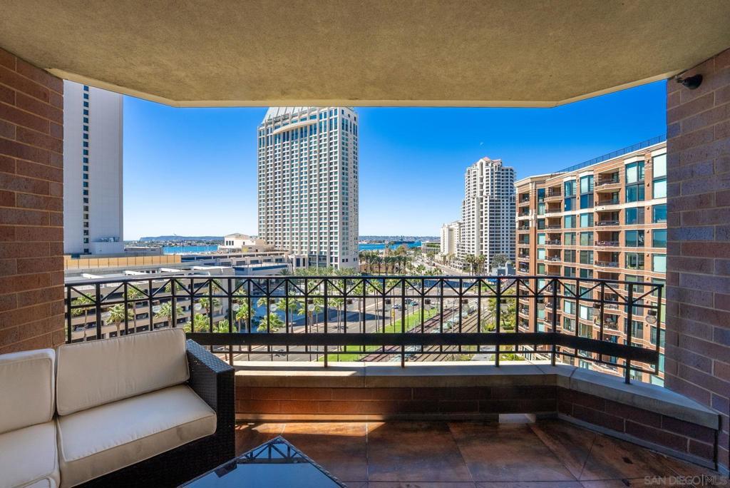 500 W Harbor Dr 1022