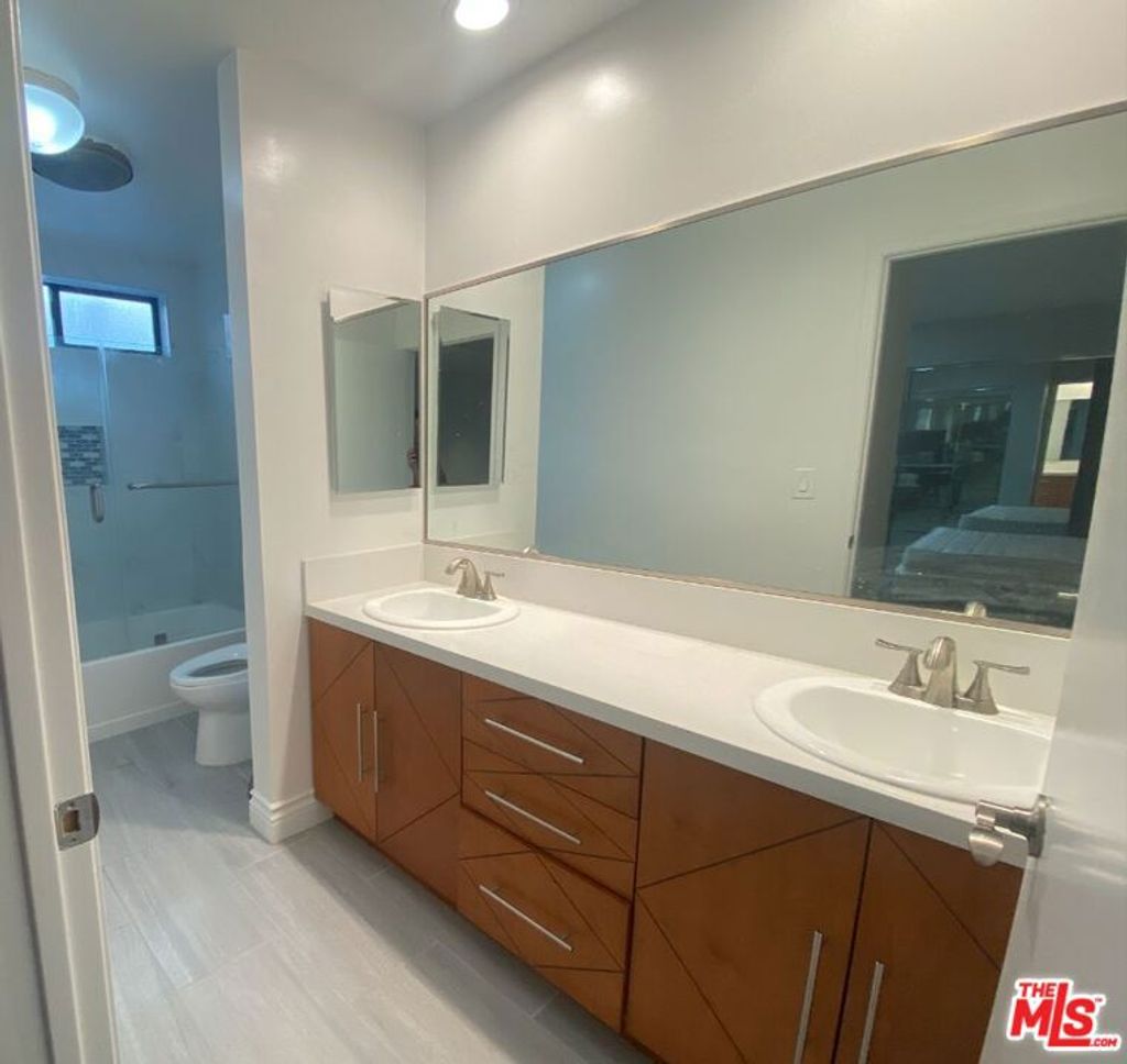 Photo of 1940 N Highland Avenue #44, Los Angeles, CA 90068 (MLS # 24474501)
