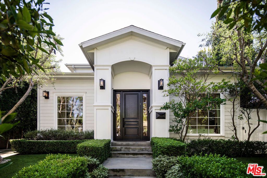 Photo of 6434 Colgate Avenue, Los Angeles, CA 90048 (MLS # 26636507)