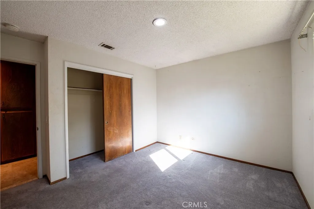 Riverside, California 92503, United States, 3 Bedrooms Bedrooms, ,2 BathroomsBathrooms,Residential,Pending,183683