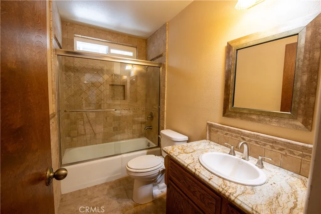 Riverside, California 92503, United States, 3 Bedrooms Bedrooms, ,2 BathroomsBathrooms,Residential,Pending,183683