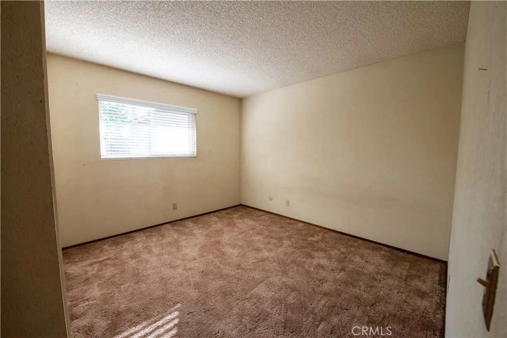 Riverside, California 92503, United States, 3 Bedrooms Bedrooms, ,2 BathroomsBathrooms,Residential,Pending,183683