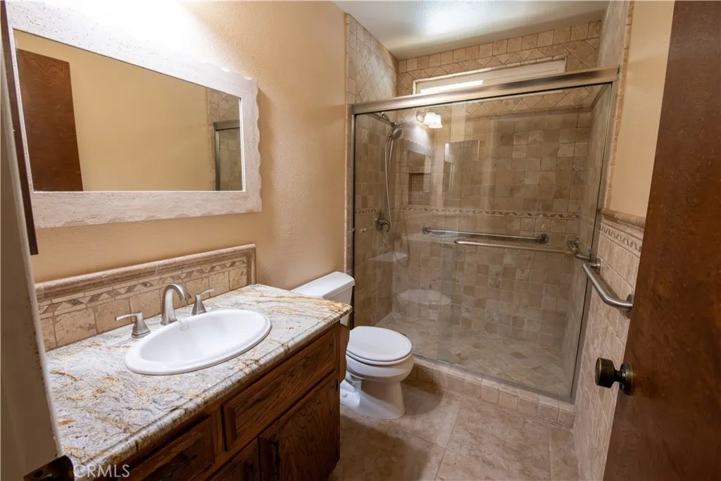 Riverside, California 92503, United States, 3 Bedrooms Bedrooms, ,2 BathroomsBathrooms,Residential,Pending,183683