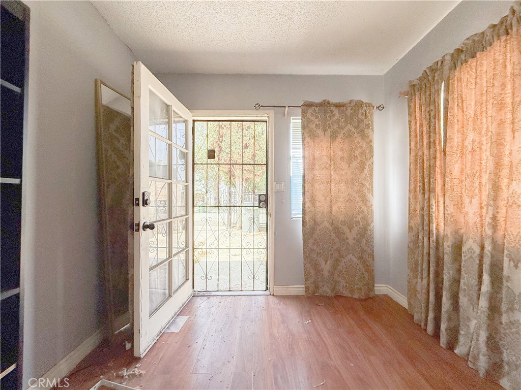 1424 W 152nd Street