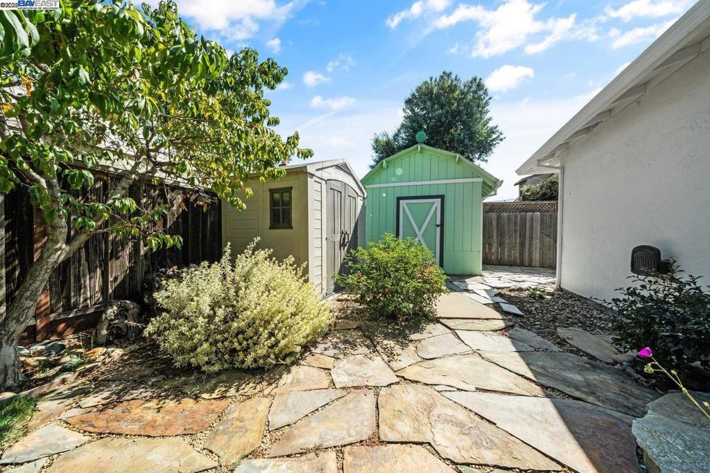 DANA ESTATES - Residential