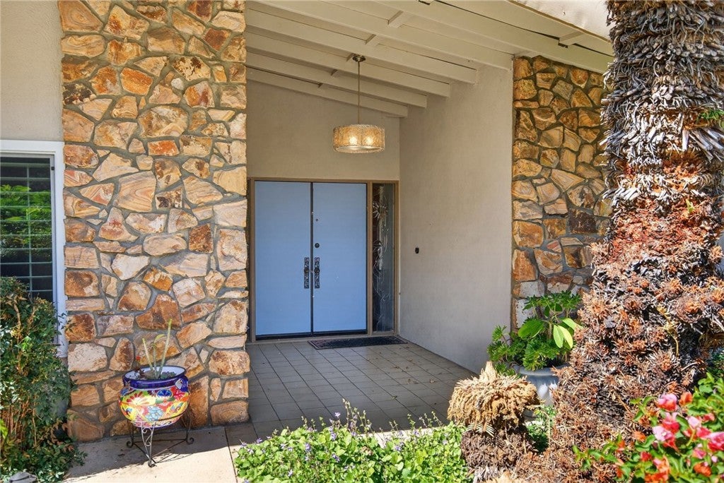 5305 Bardwell