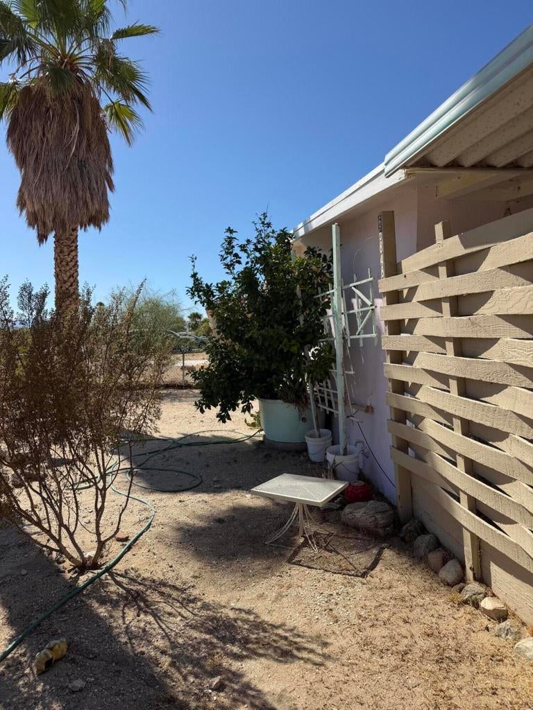 65848 Buena Vista Avenue