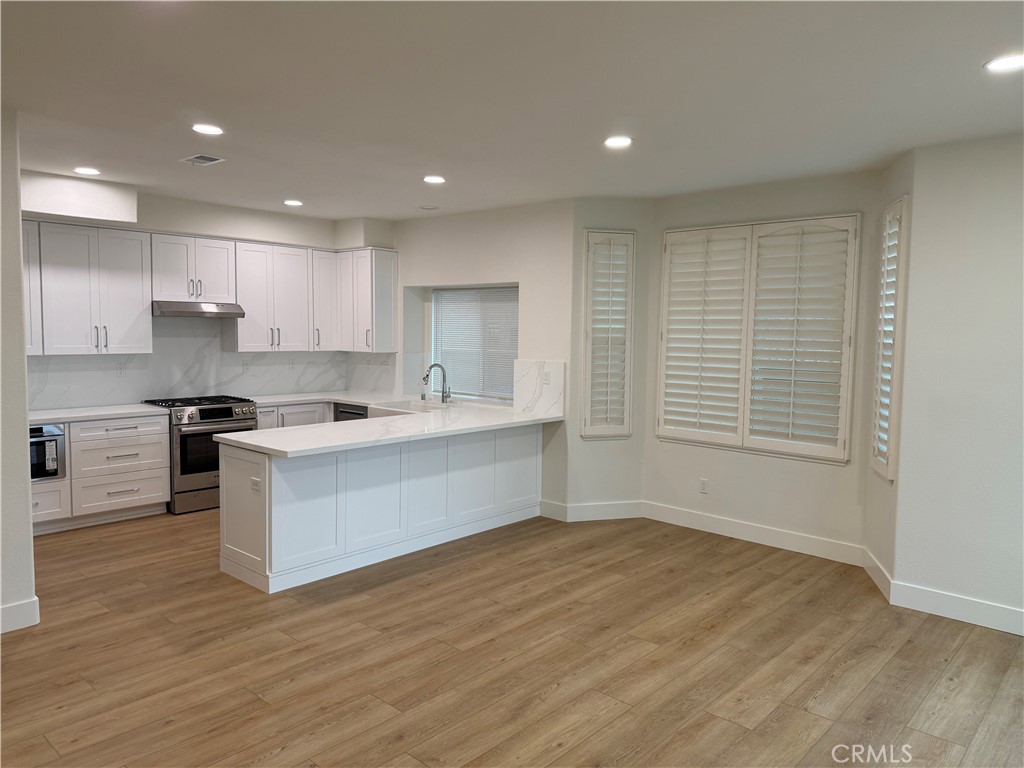 Ridge - Pacific Ridge (RIDG) - Residential Lease