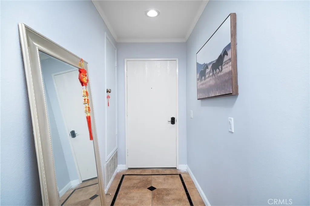 West Covina, California 91792, United States, 2 Bedrooms Bedrooms, ,3 BathroomsBathrooms,Residential,Active,187237