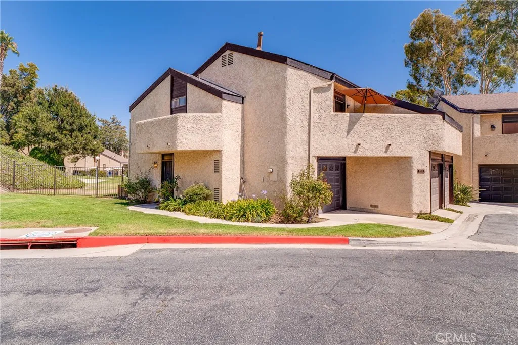 West Covina, California 91792, United States, 2 Bedrooms Bedrooms, ,3 BathroomsBathrooms,Residential,Active,187237