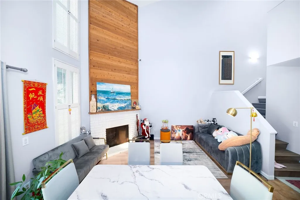 West Covina, California 91792, United States, 2 Bedrooms Bedrooms, ,3 BathroomsBathrooms,Residential,Active,187237